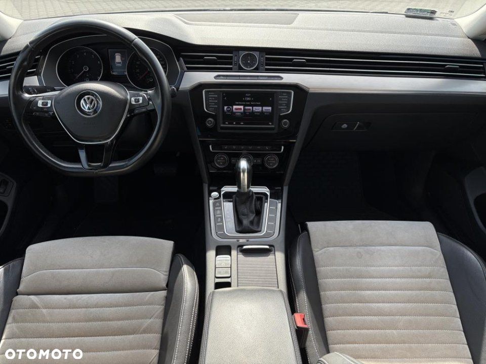 Volkswagen Passat - 23