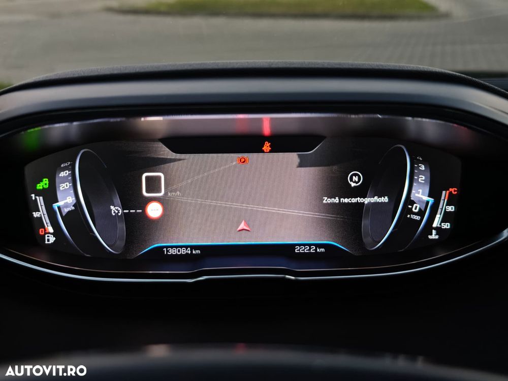 Peugeot 3008 1.2 PureTech Turbo S&S Allure - 9