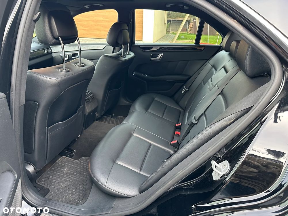 Mercedes-Benz Klasa E 350 4Matic 7G-TRONIC Avantgarde - 12