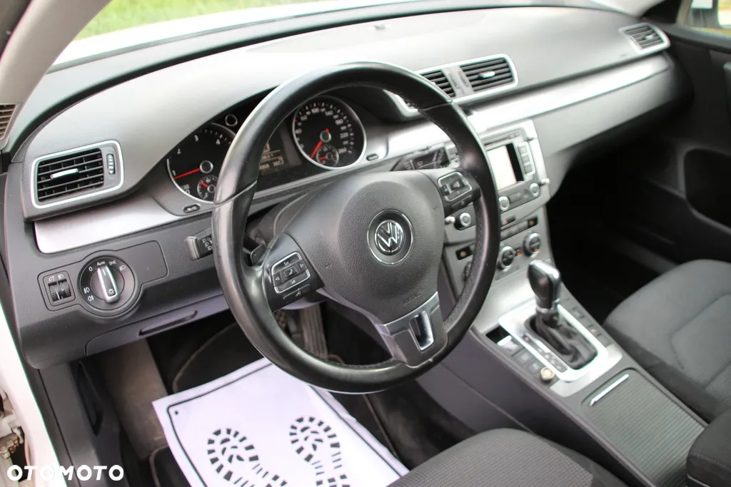 Volkswagen Passat 2.0 TDI Comfortline DSG - 21