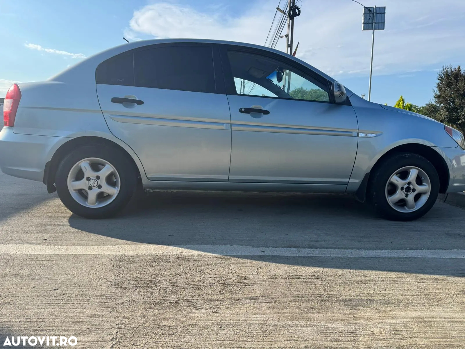 Hyundai Accent 1.5 CRDi - 4