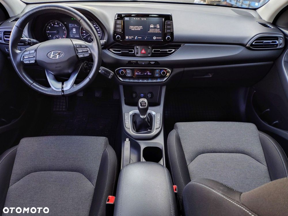 Hyundai i30 1.5 DPI Smart - 12