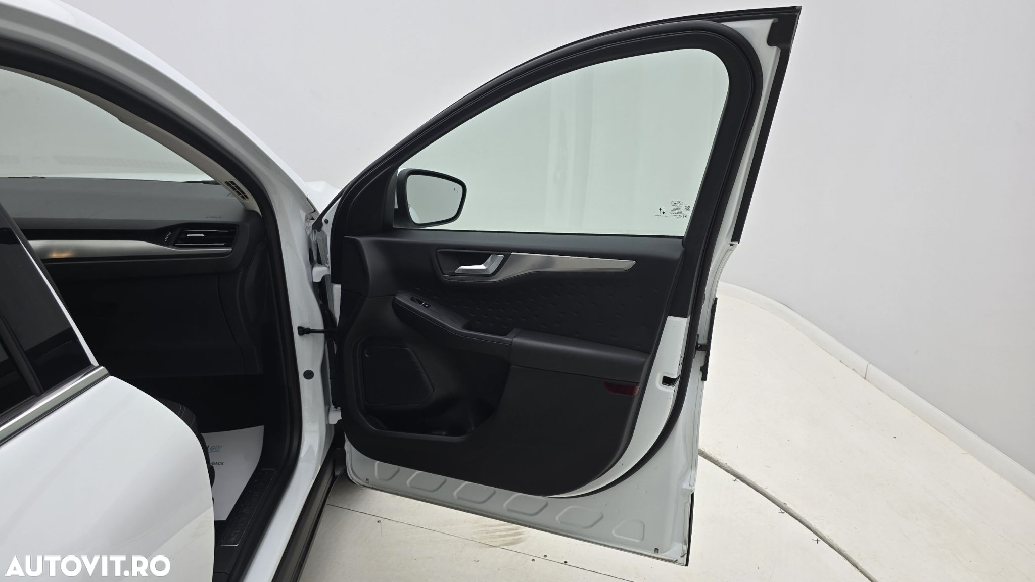 Ford Kuga - 18