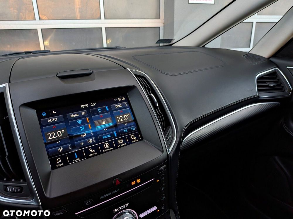 Ford S-Max - 34