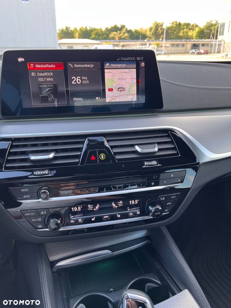 BMW Seria 5 530i xDrive M Sport Edition - 38