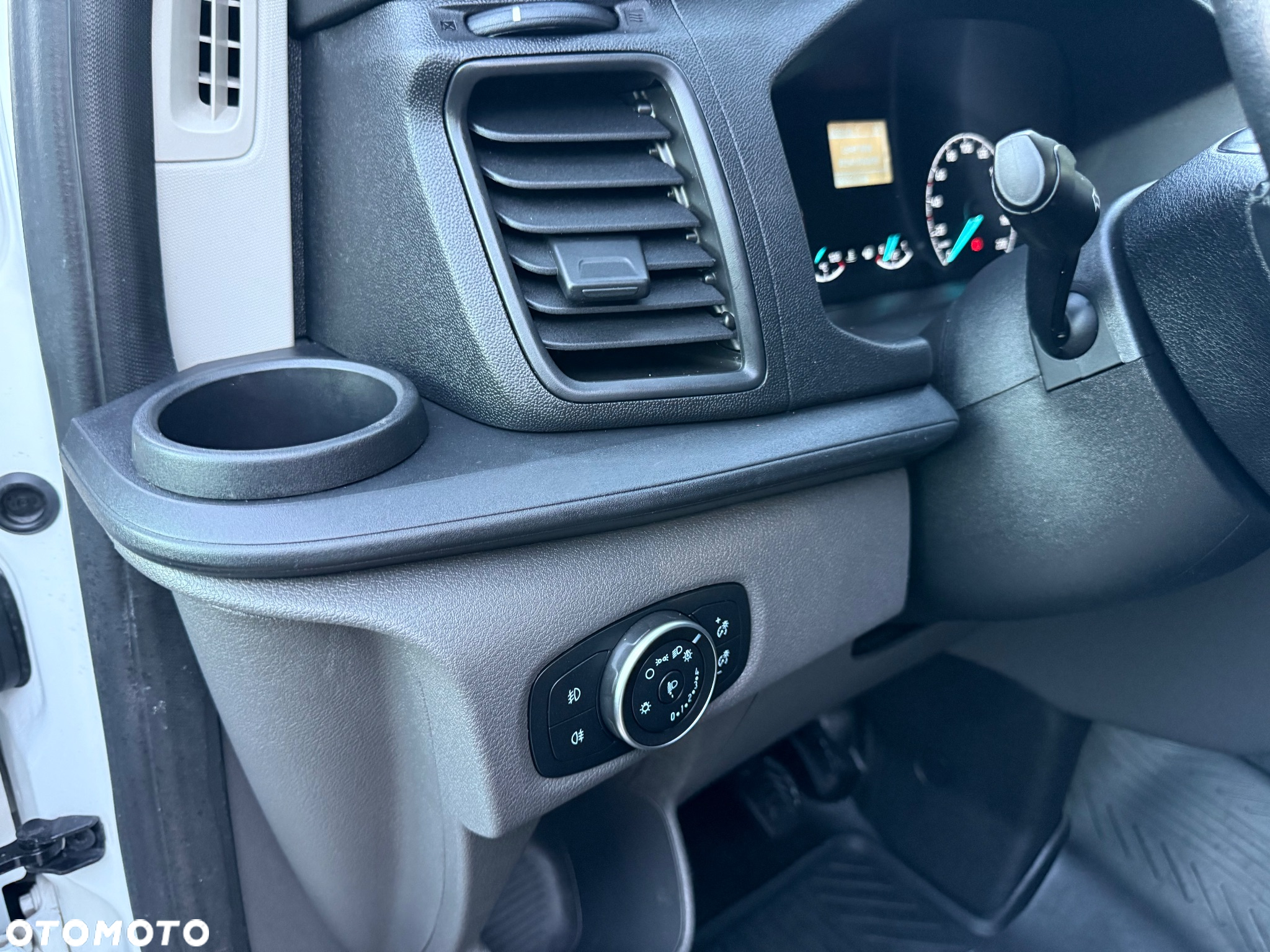 Ford Transit Custom - 38