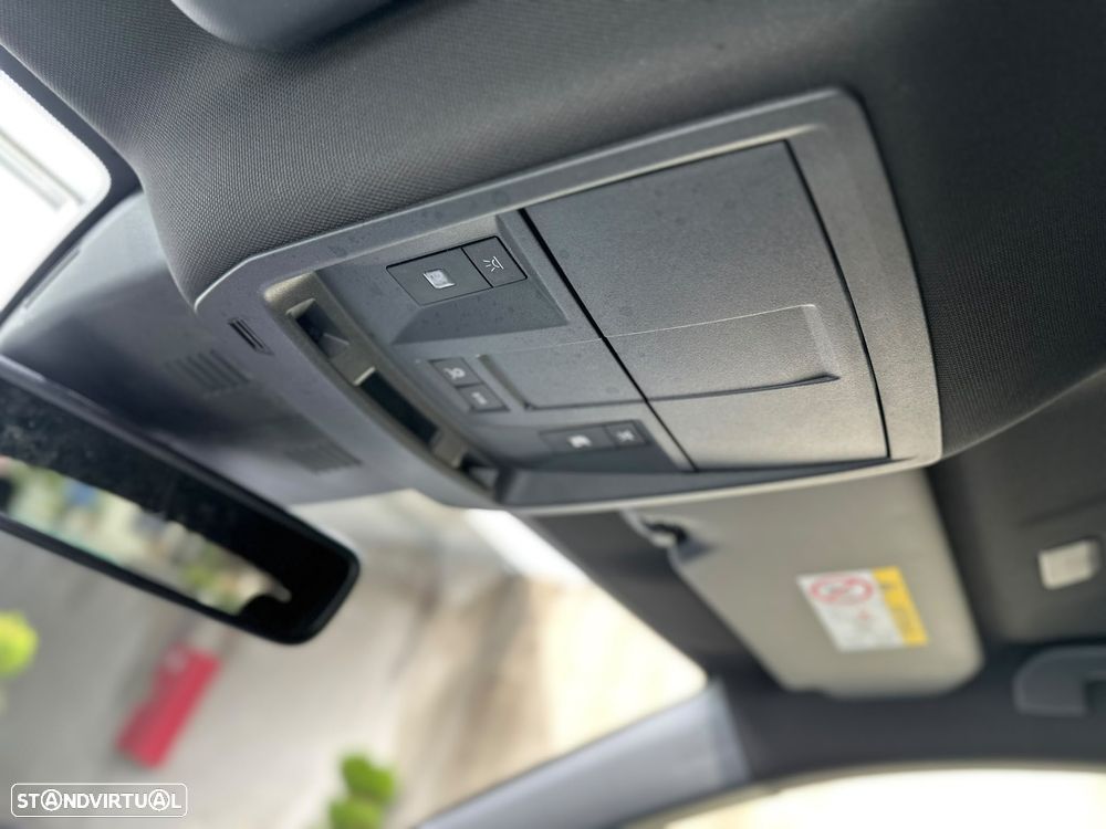 Peugeot 3008 1.2 Hybrid Allure Pack e-DCS6 - 34