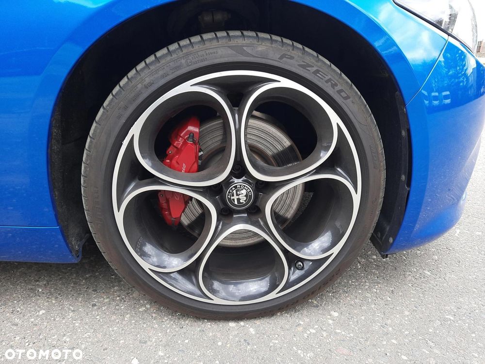 Alfa Romeo Giulia - 18