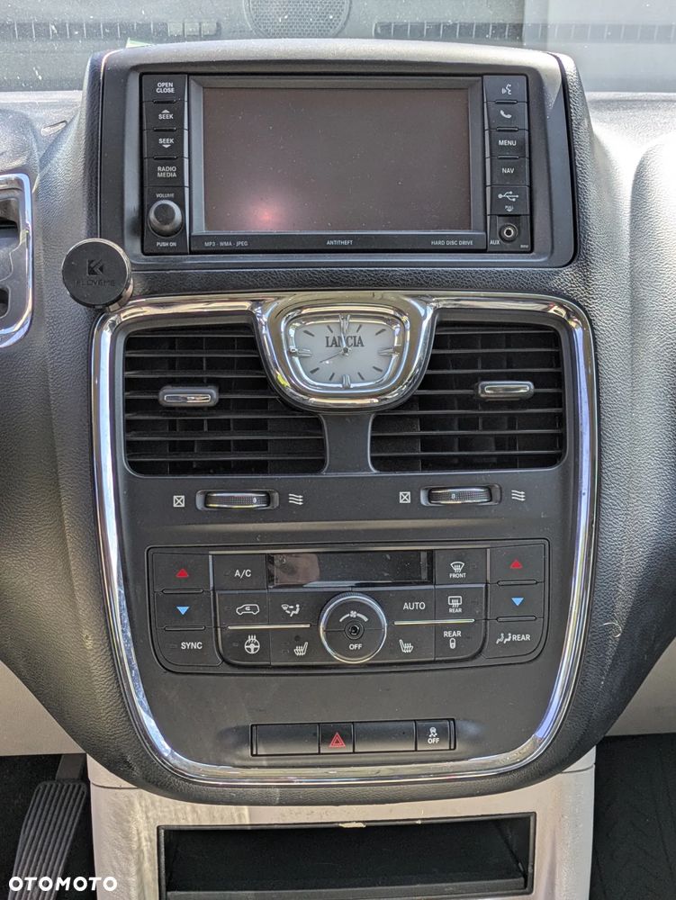 Lancia Voyager 2.8 CRD16v Platinum - 11