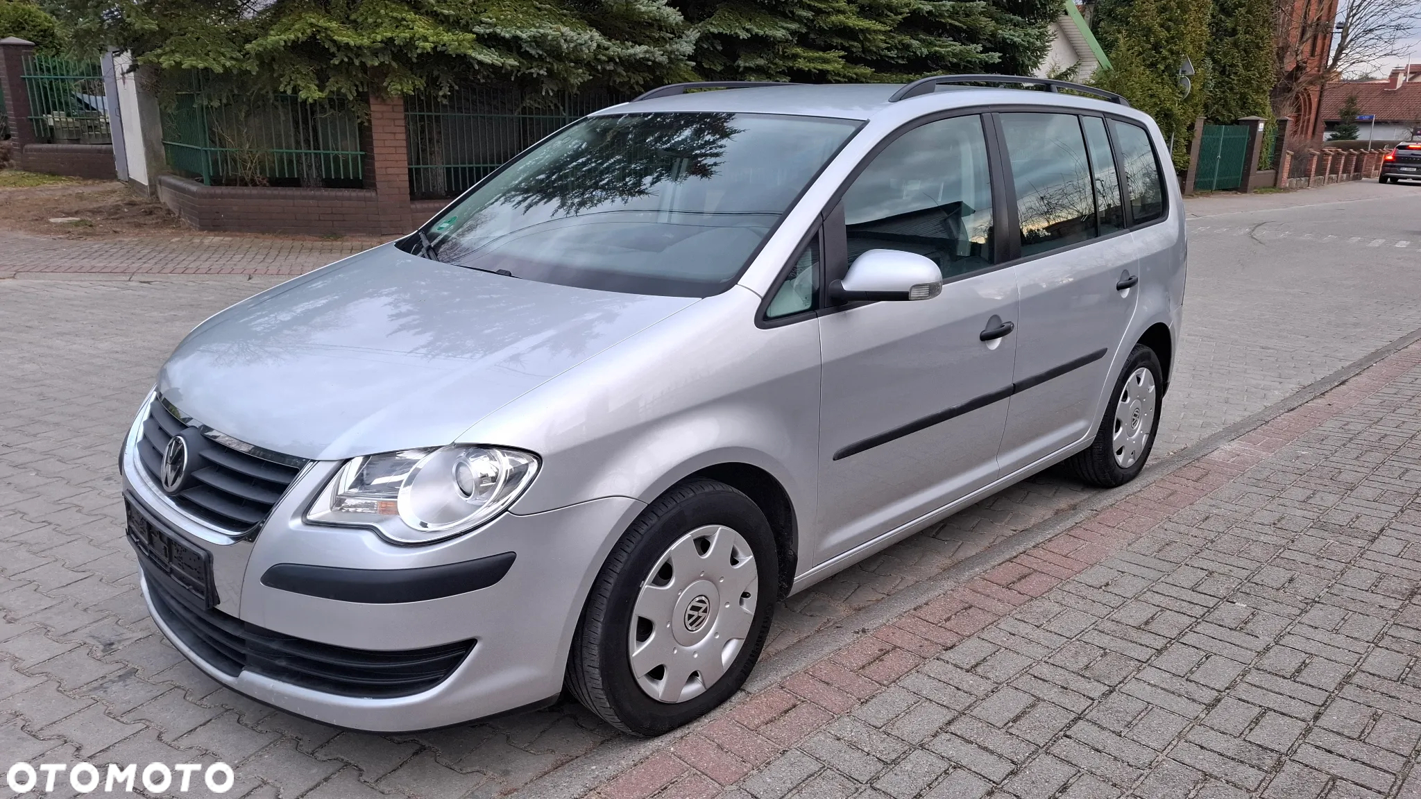 Volkswagen Touran 1.9 TDI DPF Conceptline - 2