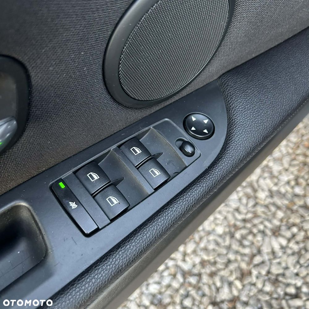 BMW Seria 5 520d - 14