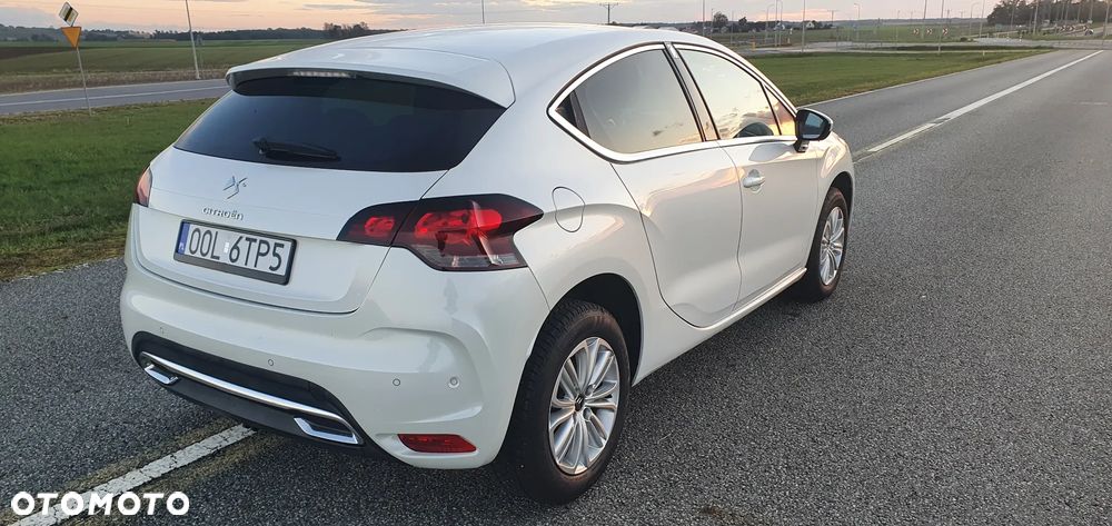 Citroën DS4 HDi 115 Chic - 7