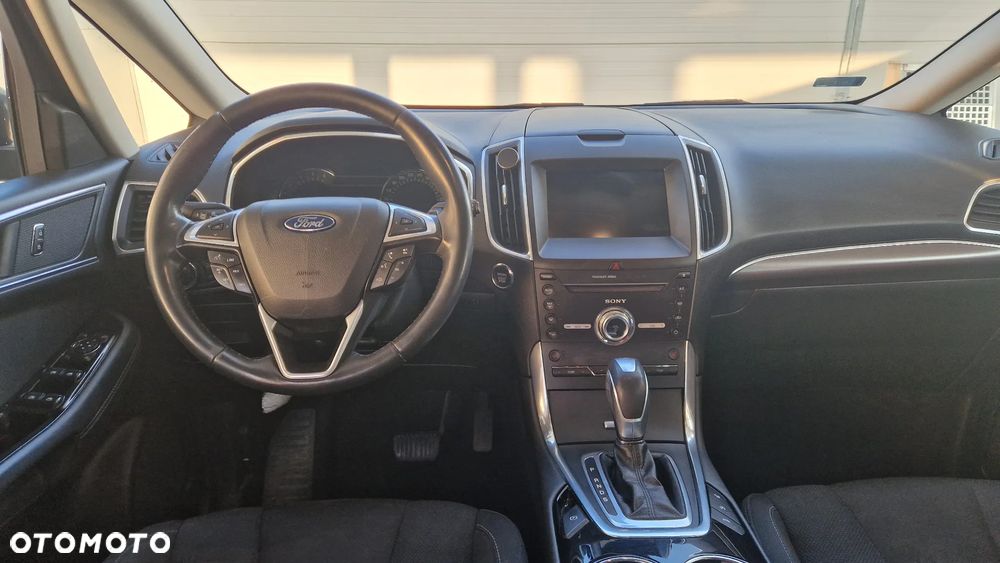 Ford S-Max 2.0 TDCi Titanium PowerShift - 7