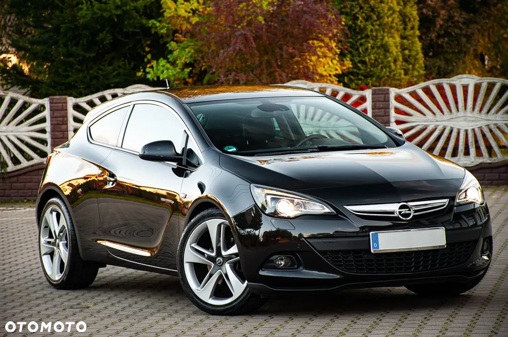 Opel Astra GTC 1.6 Turbo Innovation - 8