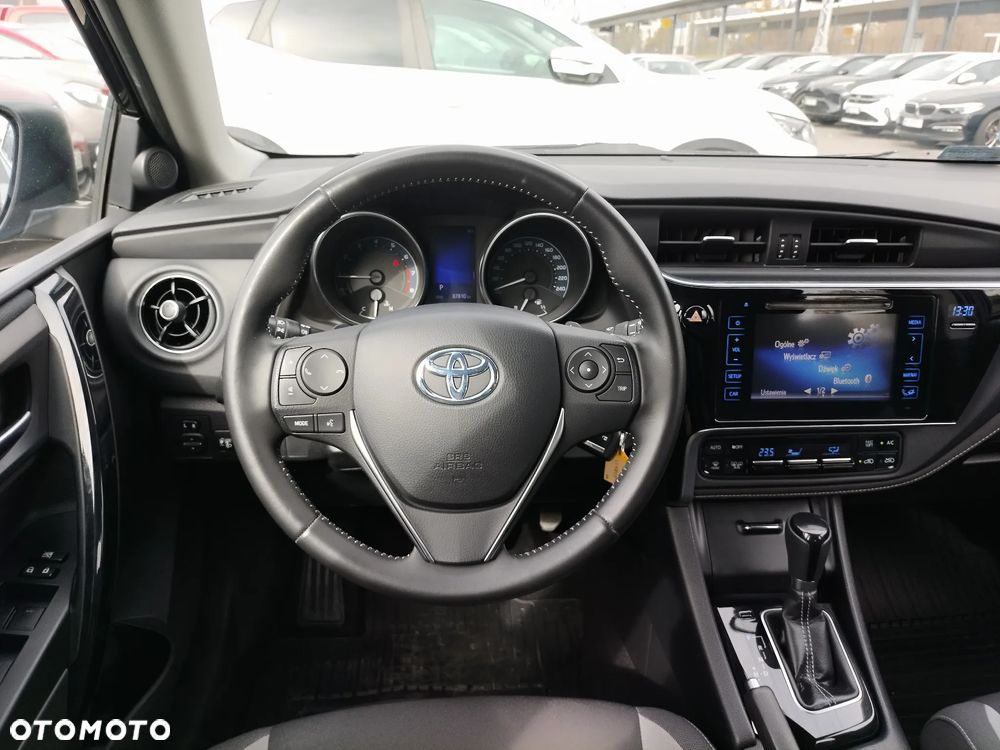 Toyota Auris 1.6 Premium MS - 6