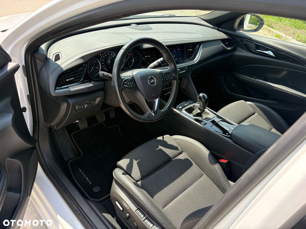 Opel Insignia 2.0 CDTI Elegance S&S - 10