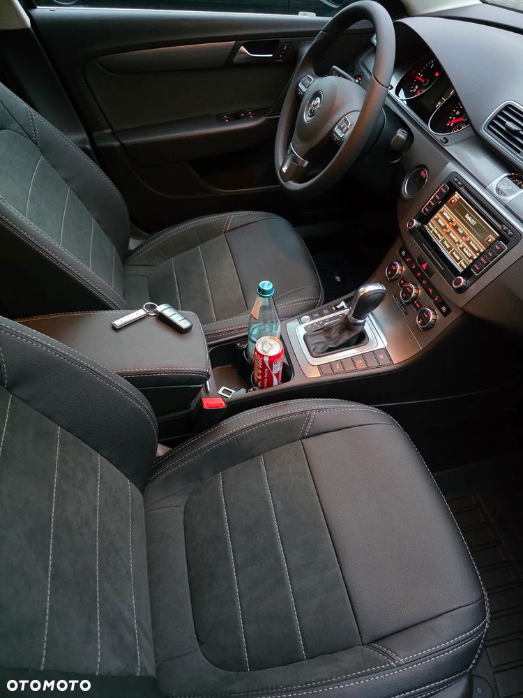Volkswagen Passat 2.0 TDI Comfortline DSG - 9
