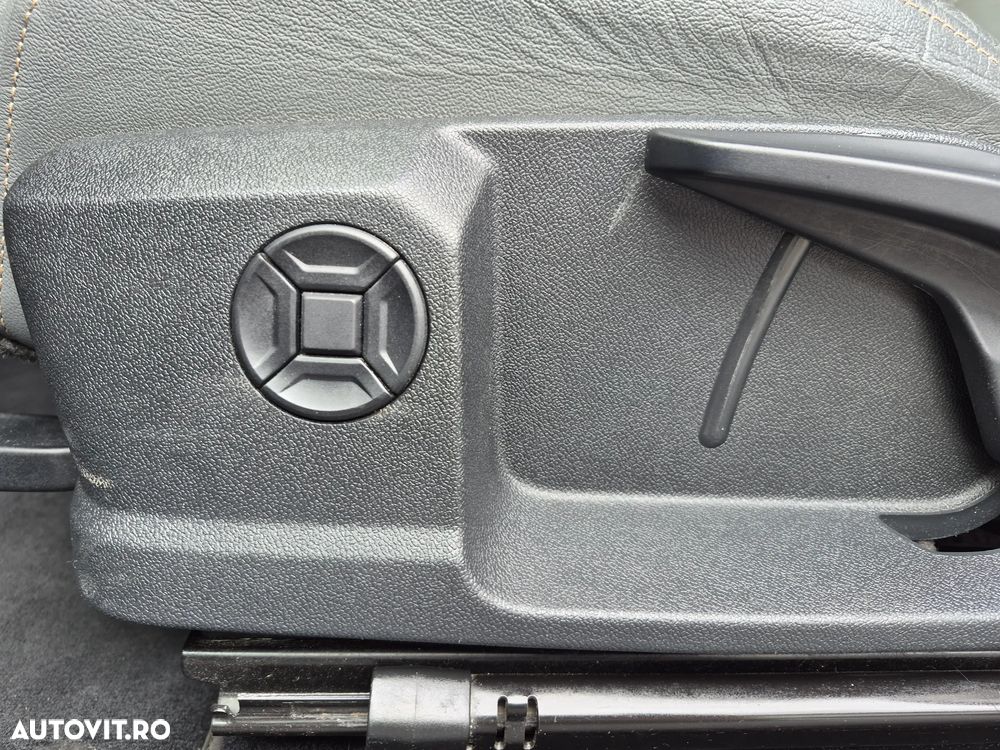 Audi Q4 e-tron - 17
