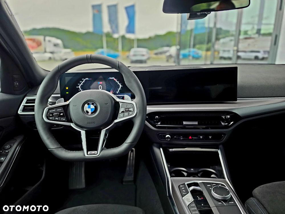BMW Seria 3 330i xDrive M Sport - 22