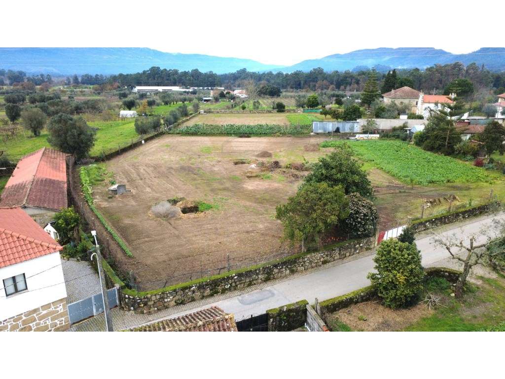 Terreno 1.445,5 m² c/Projeto Aprovado Moradia T4- Correlhã, Ponte d... - Grande imagem: 2/14