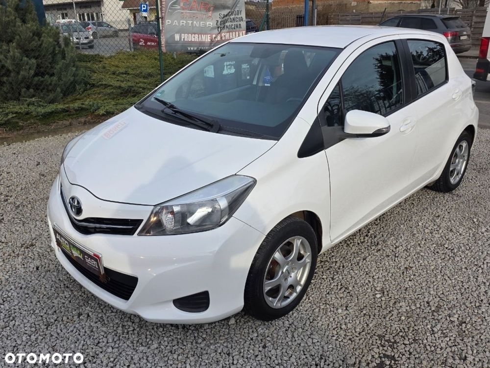 Toyota Yaris - 25