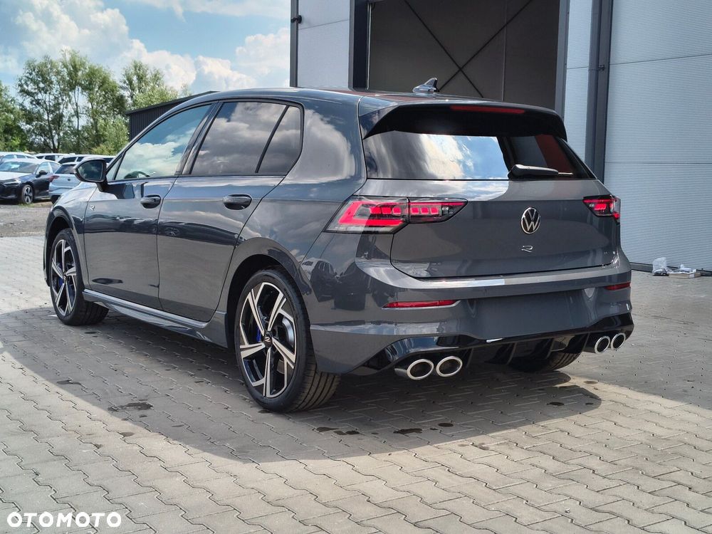 Volkswagen Golf - 5