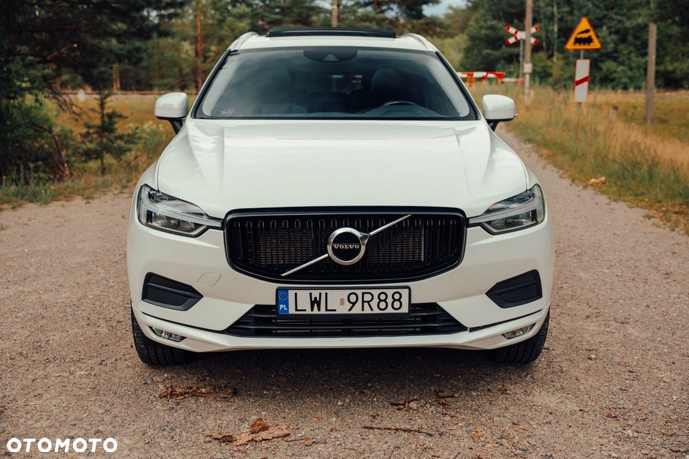 Volvo XC 60 T6 AWD Momentum - 1
