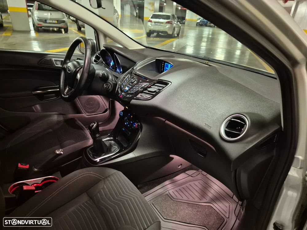 Ford Fiesta 1.0 Ti-VCT Titanium - 33