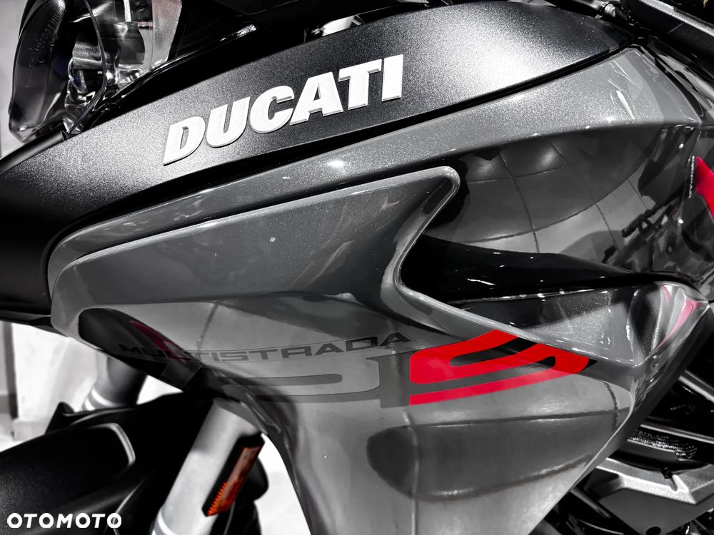 Ducati Multistrada - 11