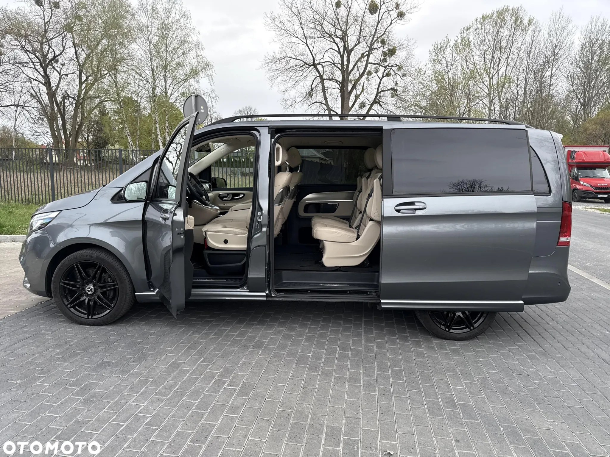 Mercedes-Benz Klasa V 300 d 4-Matic Exclusive 9G-Tronic (d³ugi) - 20