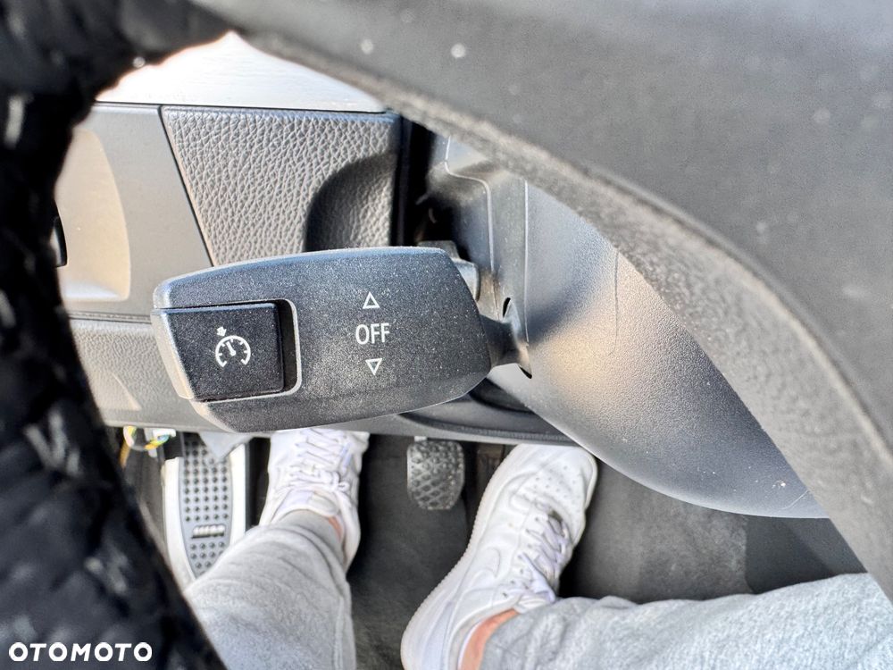 BMW Seria 3 320d - 22