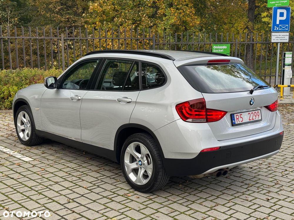 BMW X1 sDrive20i - 11