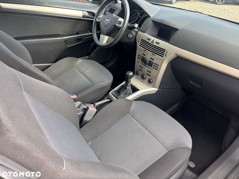 Opel Astra 1.4 Essentia - 18