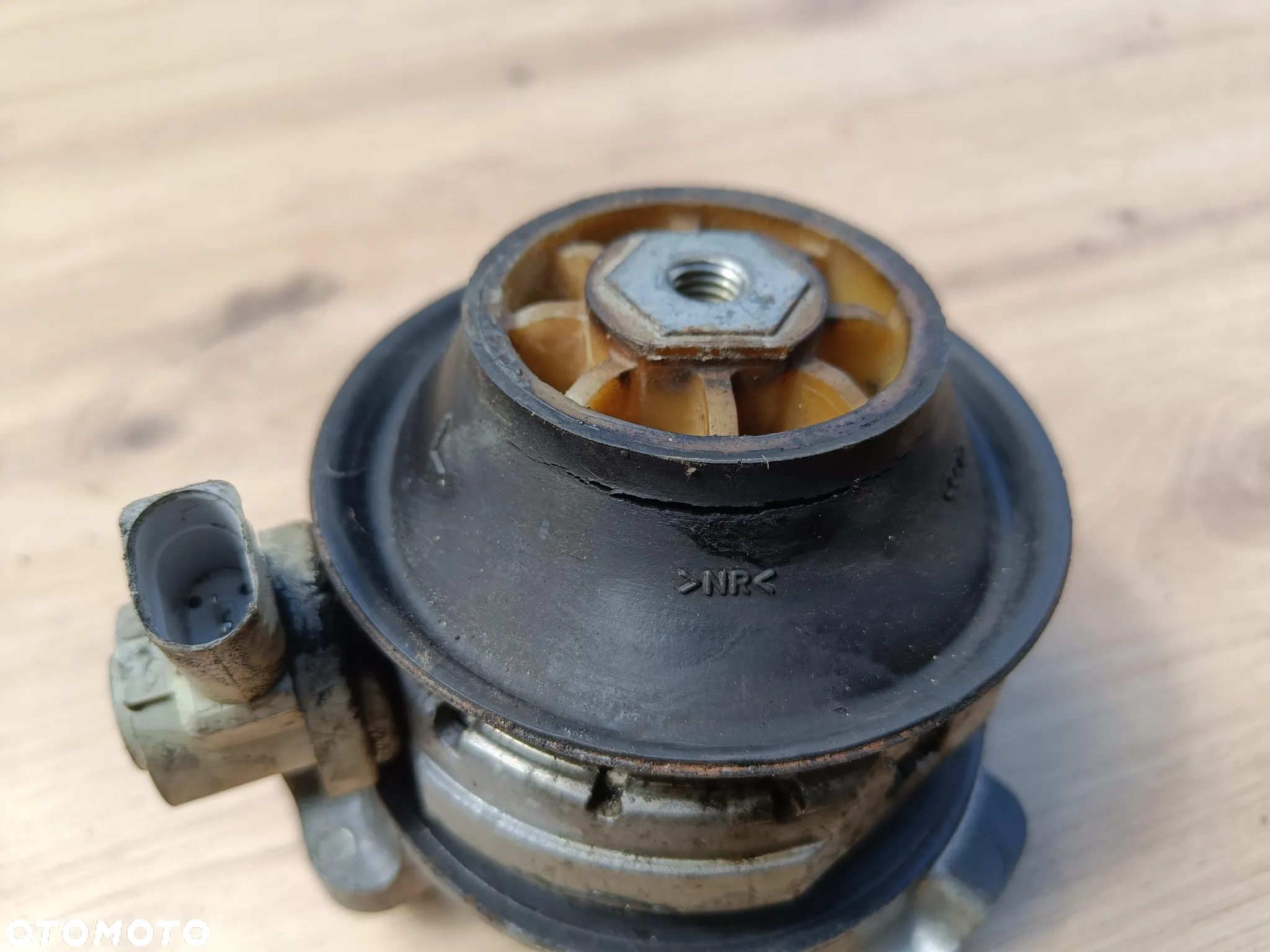 AUDI A8 D3 3.2 FSI PODUSZKA SILNIKA POD SILNIK LEWA 4E0199381FP - 2