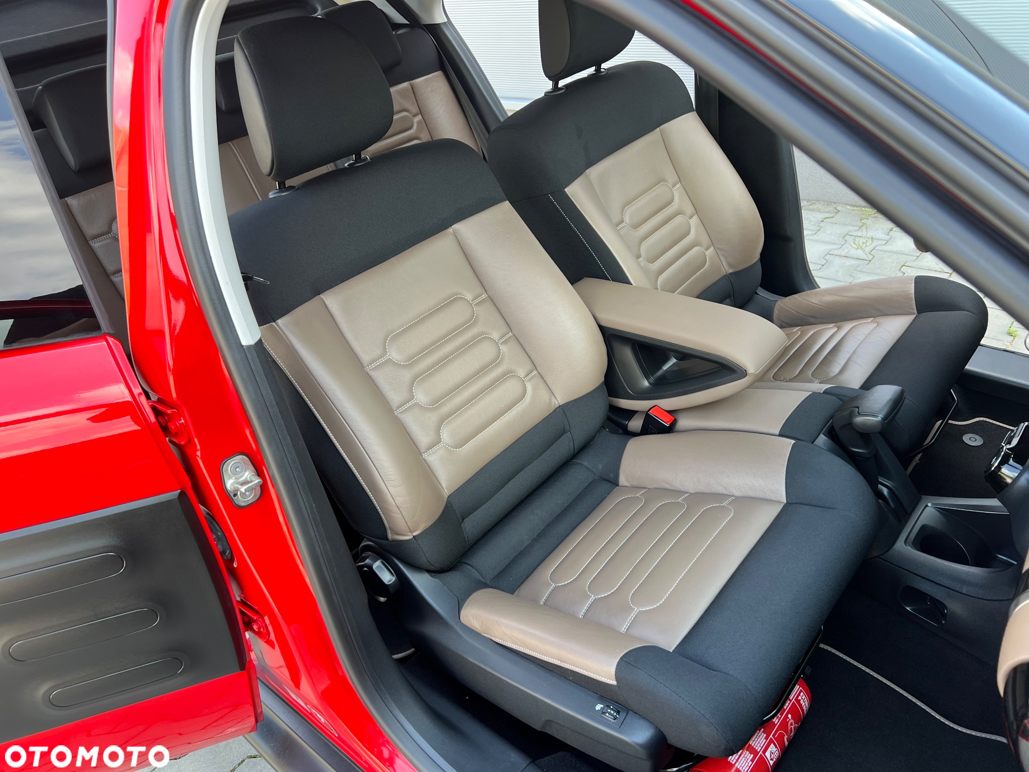 Citroën C4 Cactus 1.2 PureTech Shine Edition S&S ETG - 23