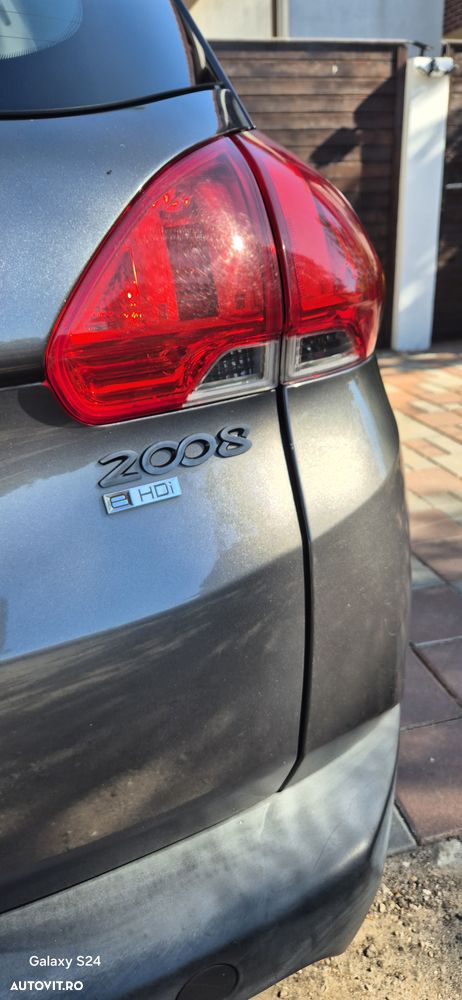 Peugeot 2008 1.6 e-HDi FAP STT Active - 1