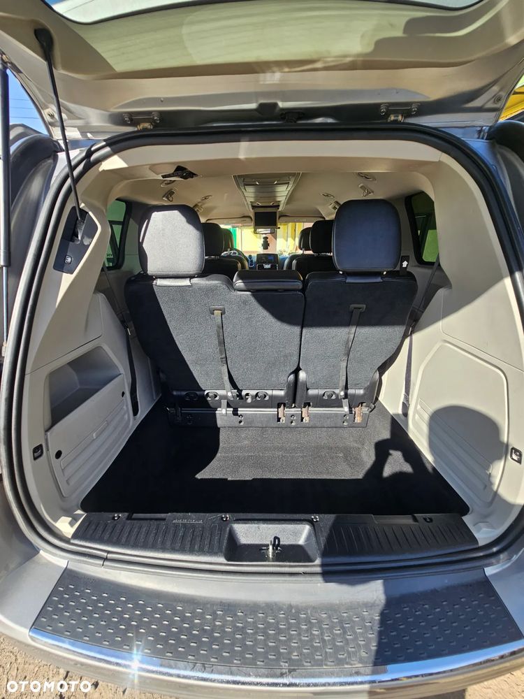 Chrysler Town & Country 3.6 Touring - 24