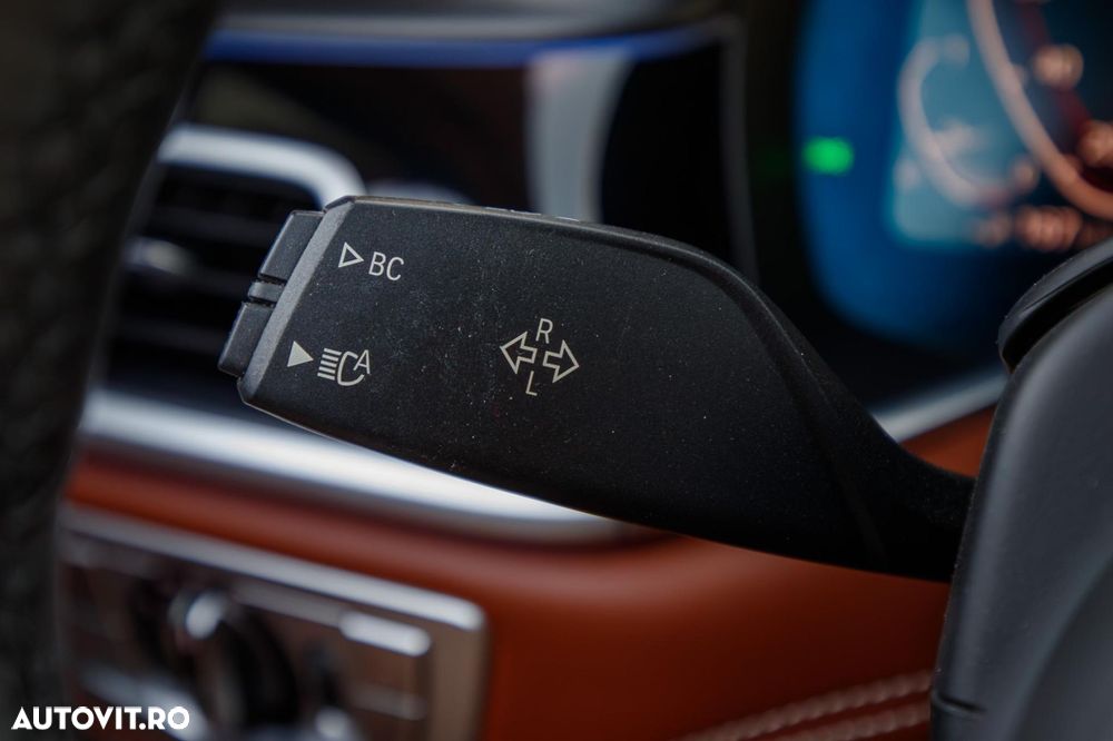 BMW Seria 7 745Le xDrive AT PHEV - 28