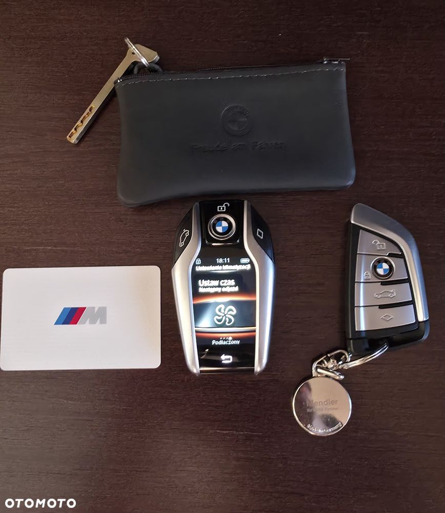 BMW Seria 5 520d xDrive mHEV M Sport sport - 2