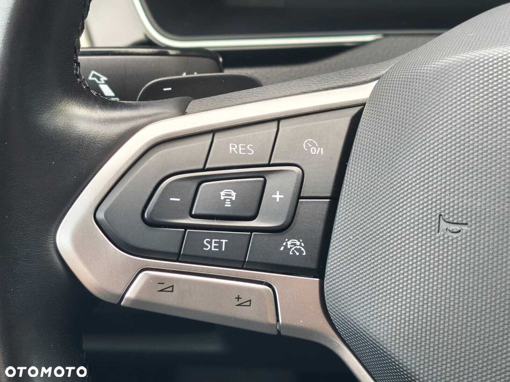 Volkswagen Passat 1.5 TSI EVO Elegance DSG - 21