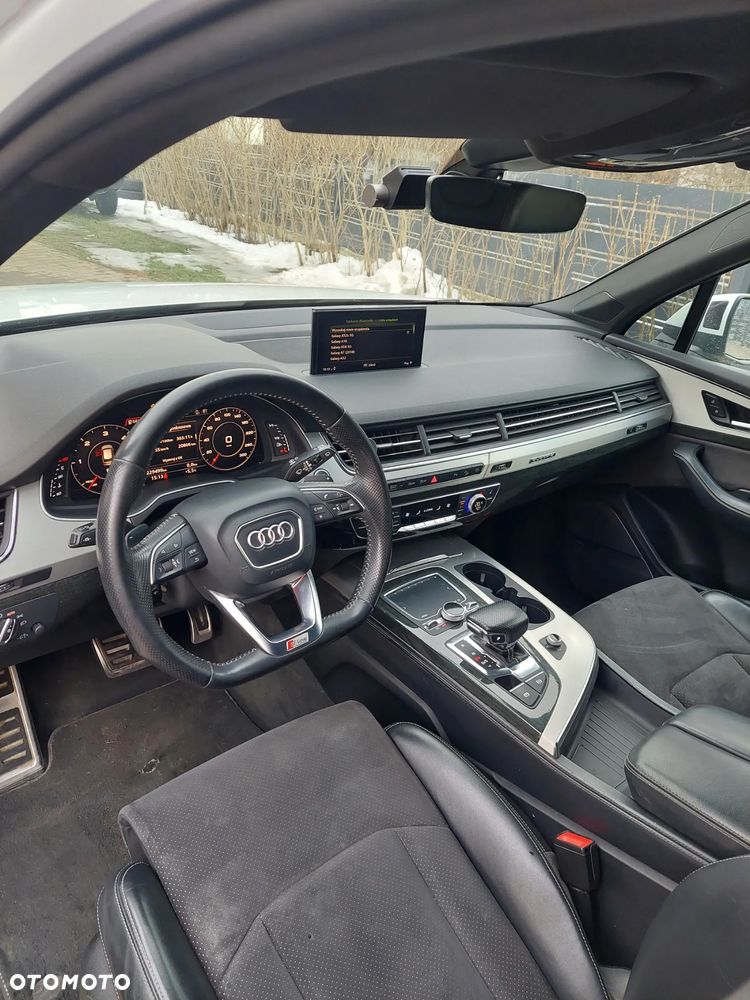 Audi Q7 - 11