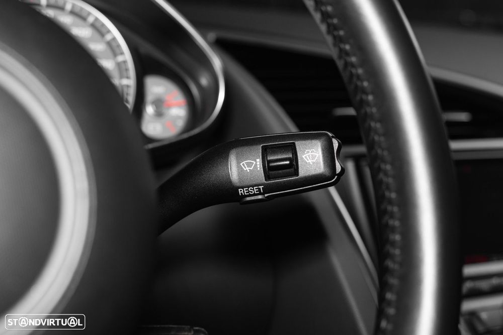 Audi R8 Coupé 4.2 FSI quattro R tronic - 25