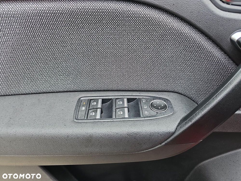 Renault Captur - 17