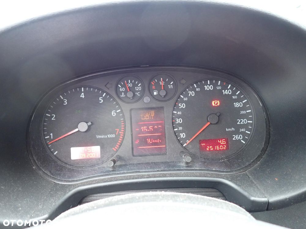 CZĘSCI - Audi A3 8L 1,6 102KM BFQ FILM HB 3D LIFT 5B DUU lakier LY7W 2002r. INDEX - 10043 - 12