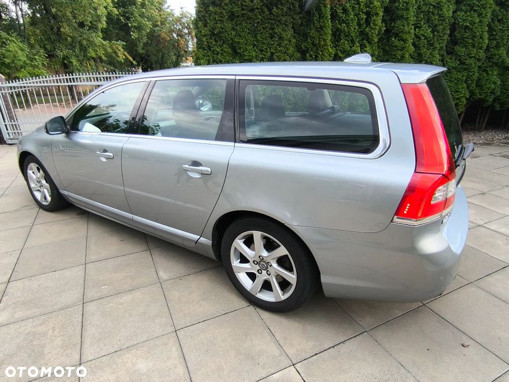 Volvo V70 D2 Dynamic Momentum - 6