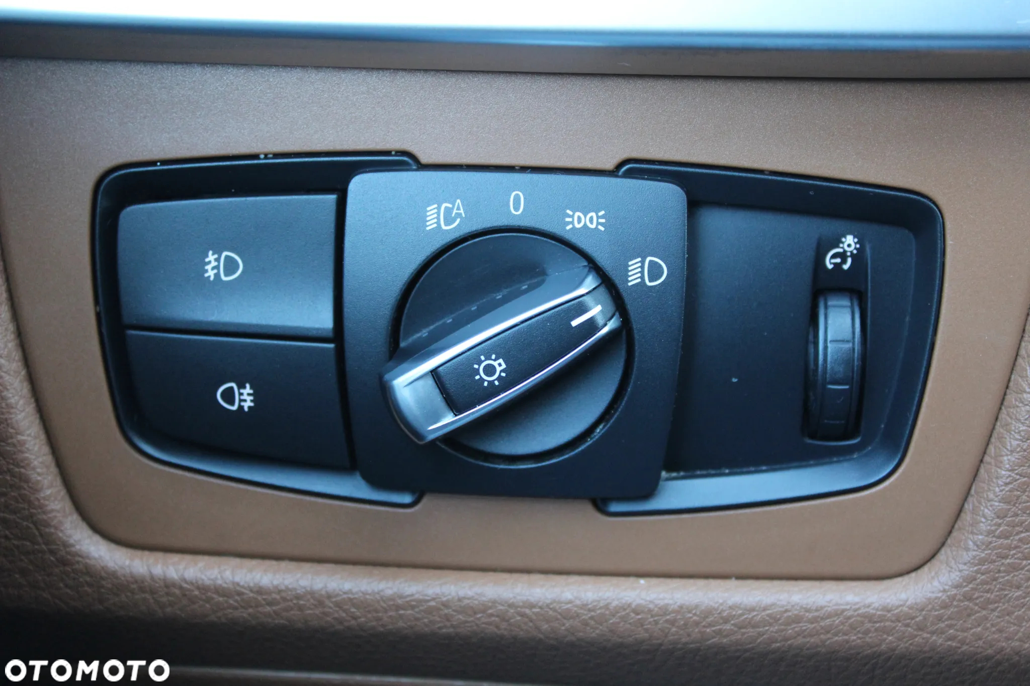 BMW Seria 3 316d Touring Luxury Line - 19