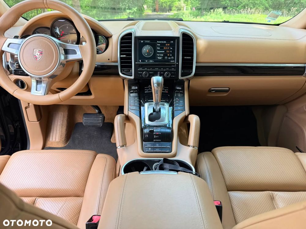 Porsche Cayenne Tiptronic S - 14