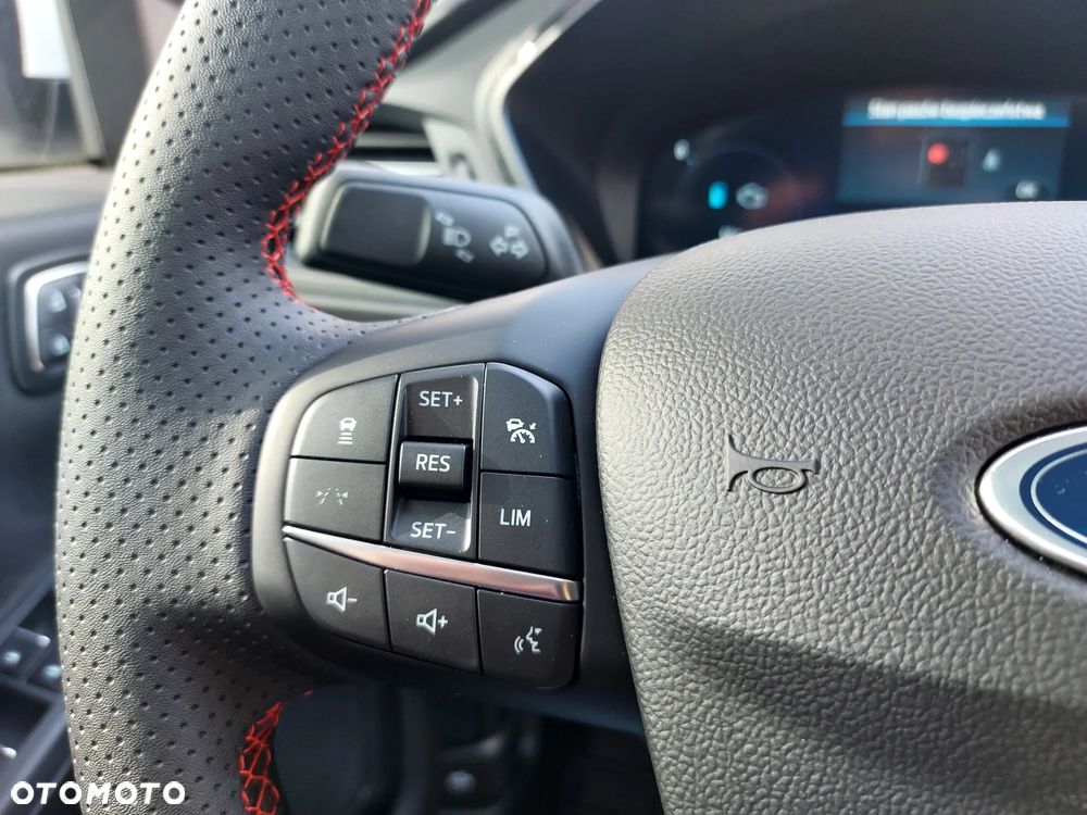 Ford Kuga 2.5 FHEV FWD ST-Line X - 8