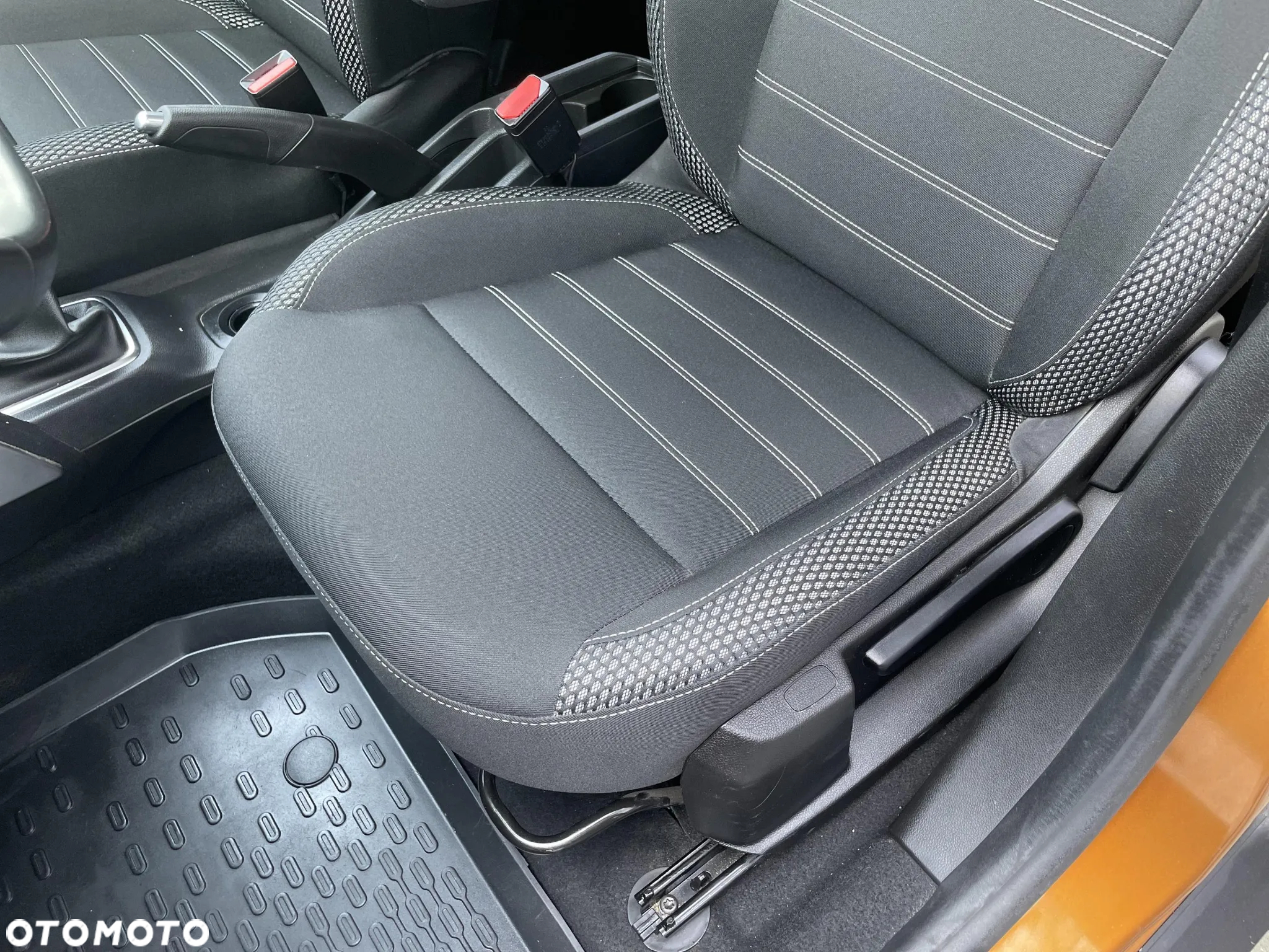 Dacia Duster 1.3 TCe FAP Prestige EU6d - 12