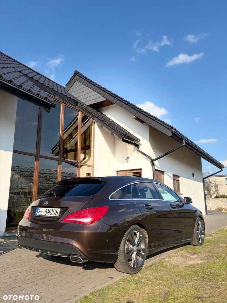 Mercedes-Benz CLA - 12